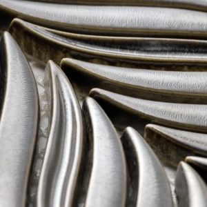 BAROQUE PETALS GUN METAL